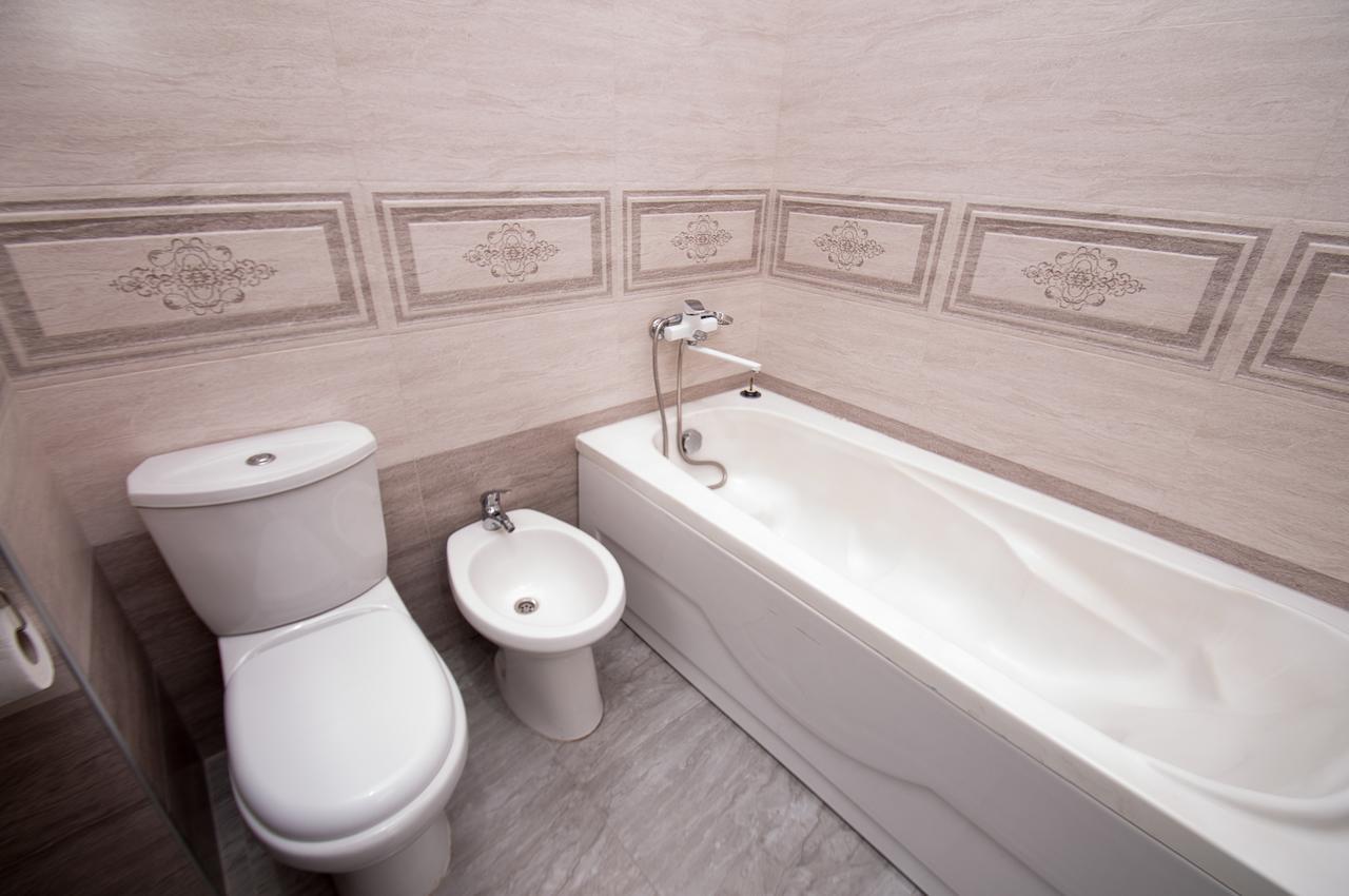 Sea Appart Hotel In The City Center Batumi Exterior photo