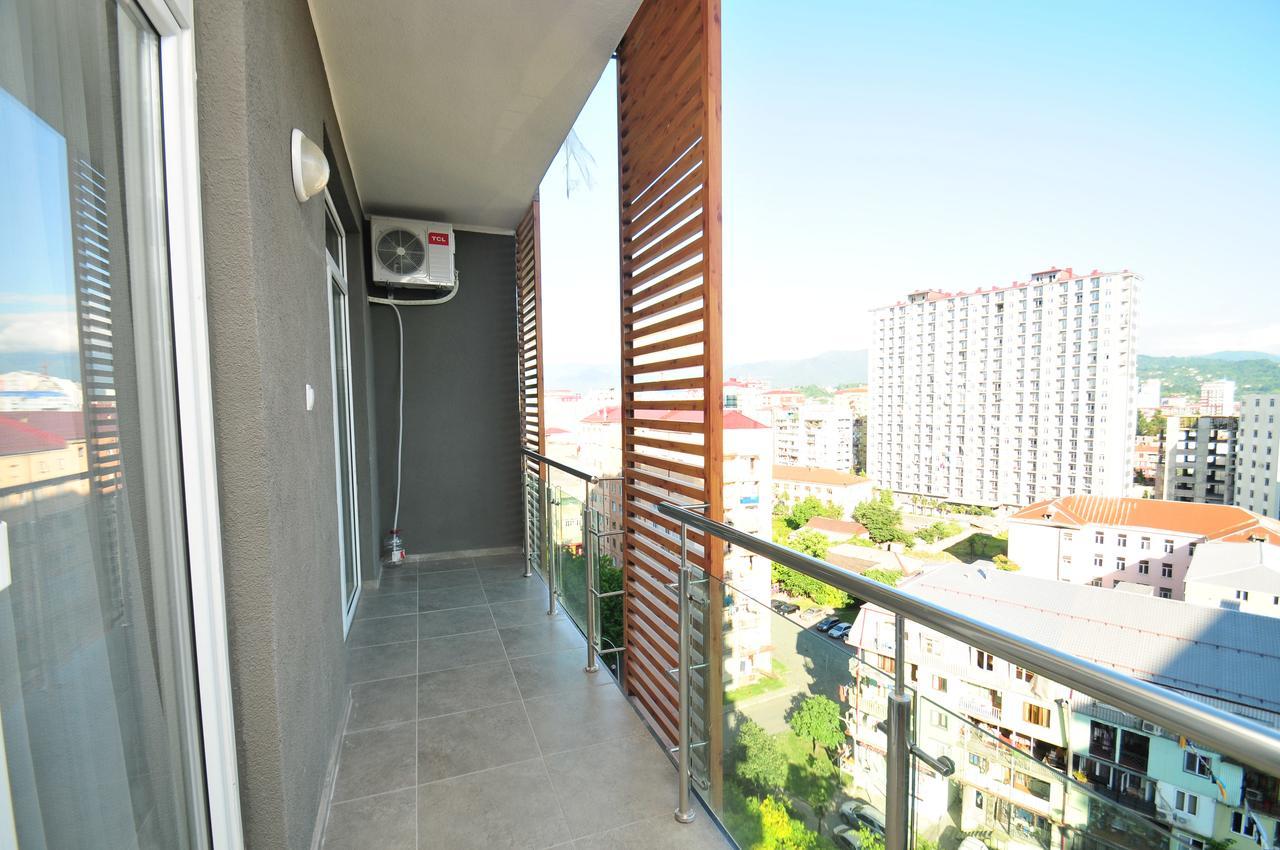 Sea Appart Hotel In The City Center Batumi Exterior photo